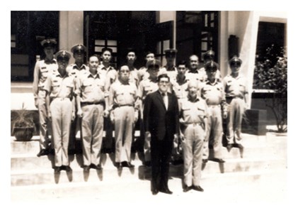 民國60年-朱司長與金門監獄全體同仁合影