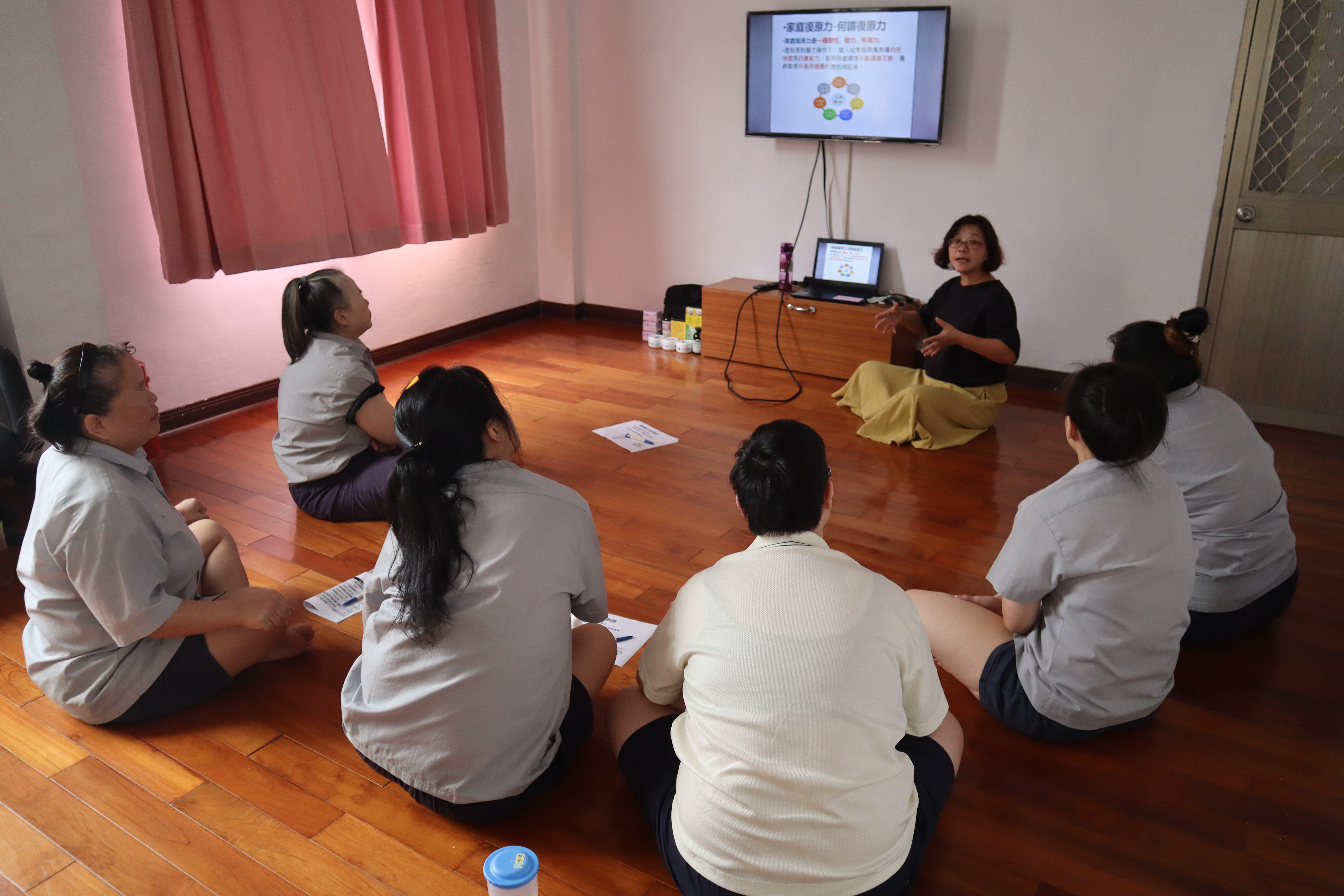 Tthe lecturer encouraged strengthen resilience
