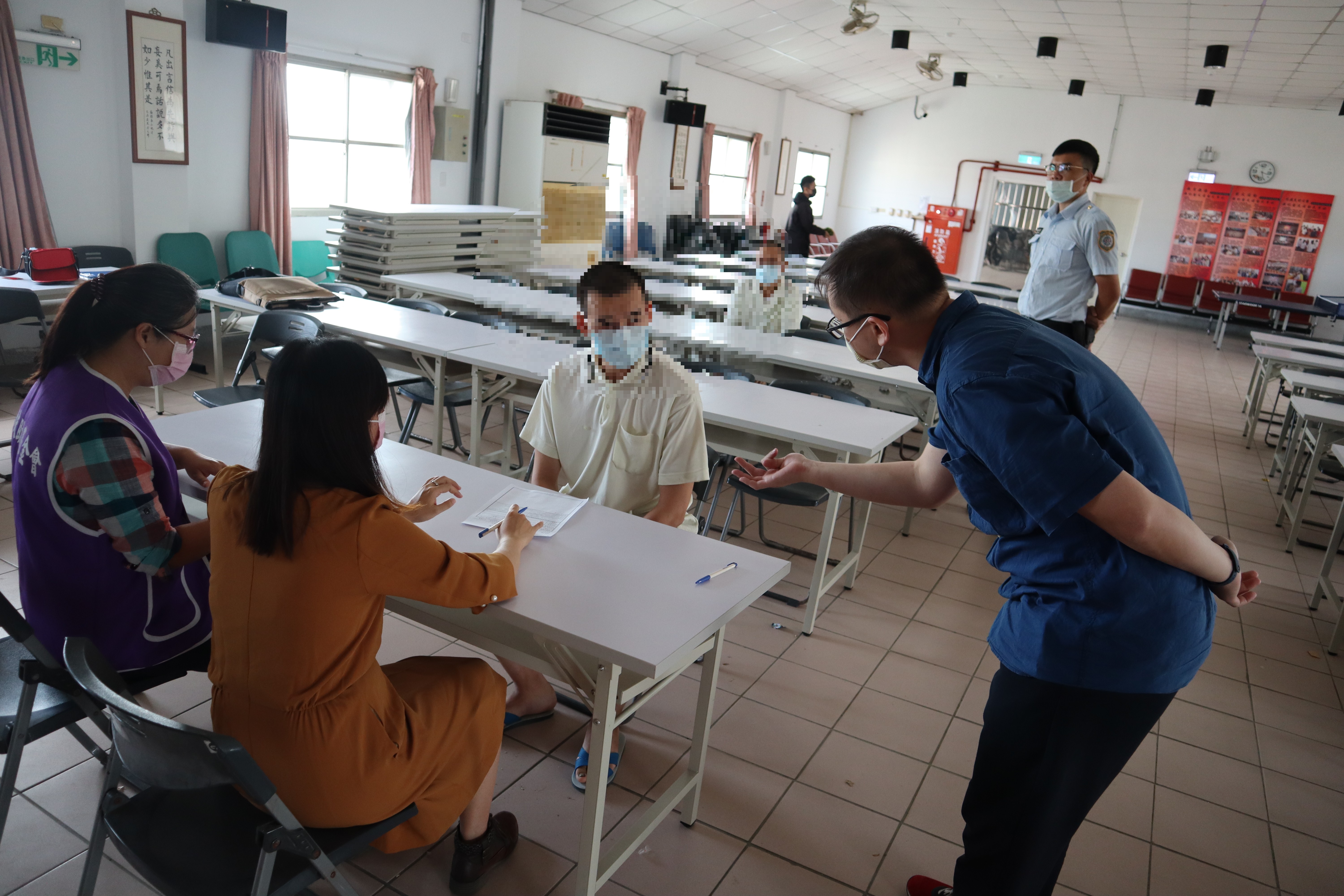 教誨師協助律師與收容人釐清行刑累進處遇與法律問題之差別