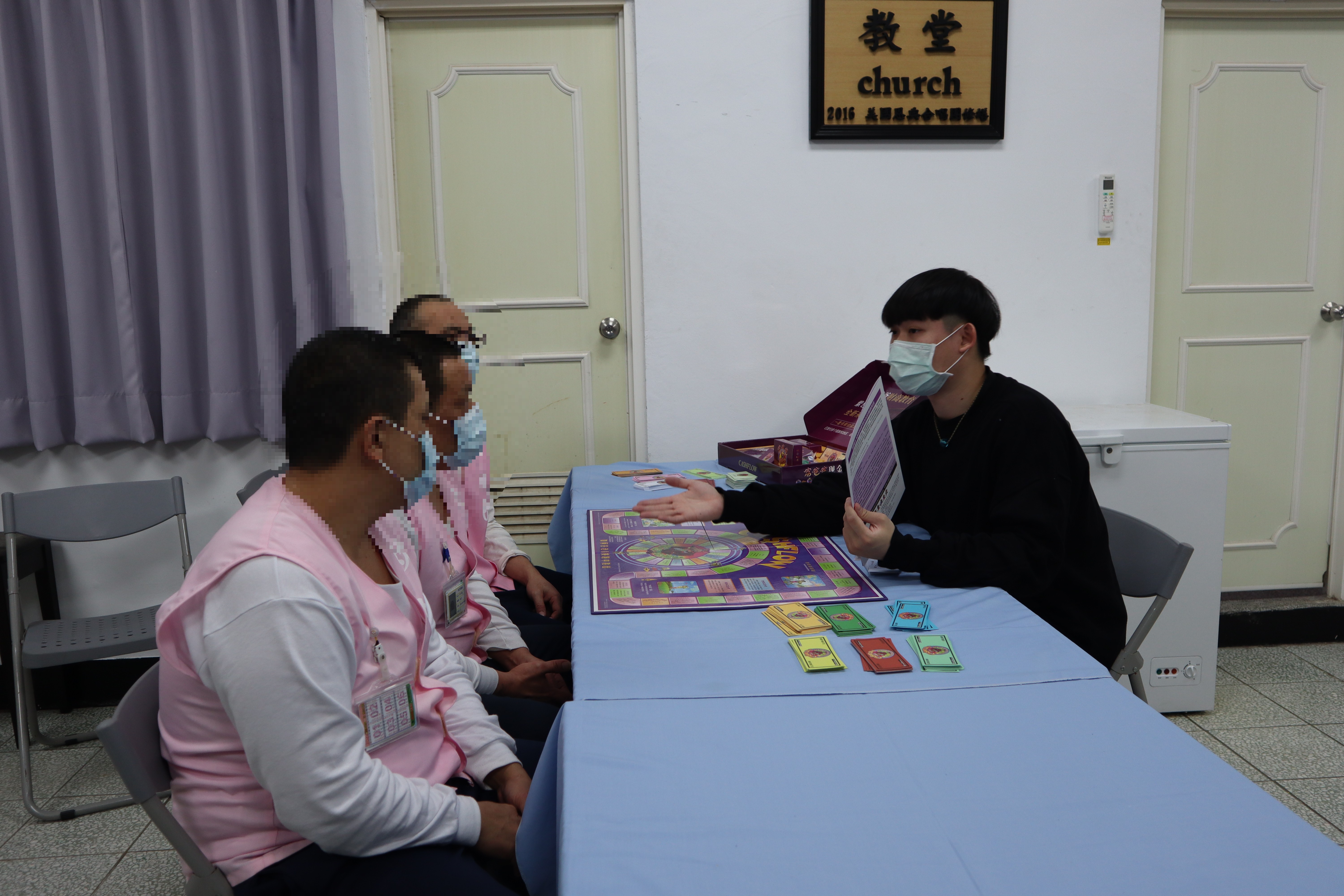 社工員介紹遊玩時需注意事項