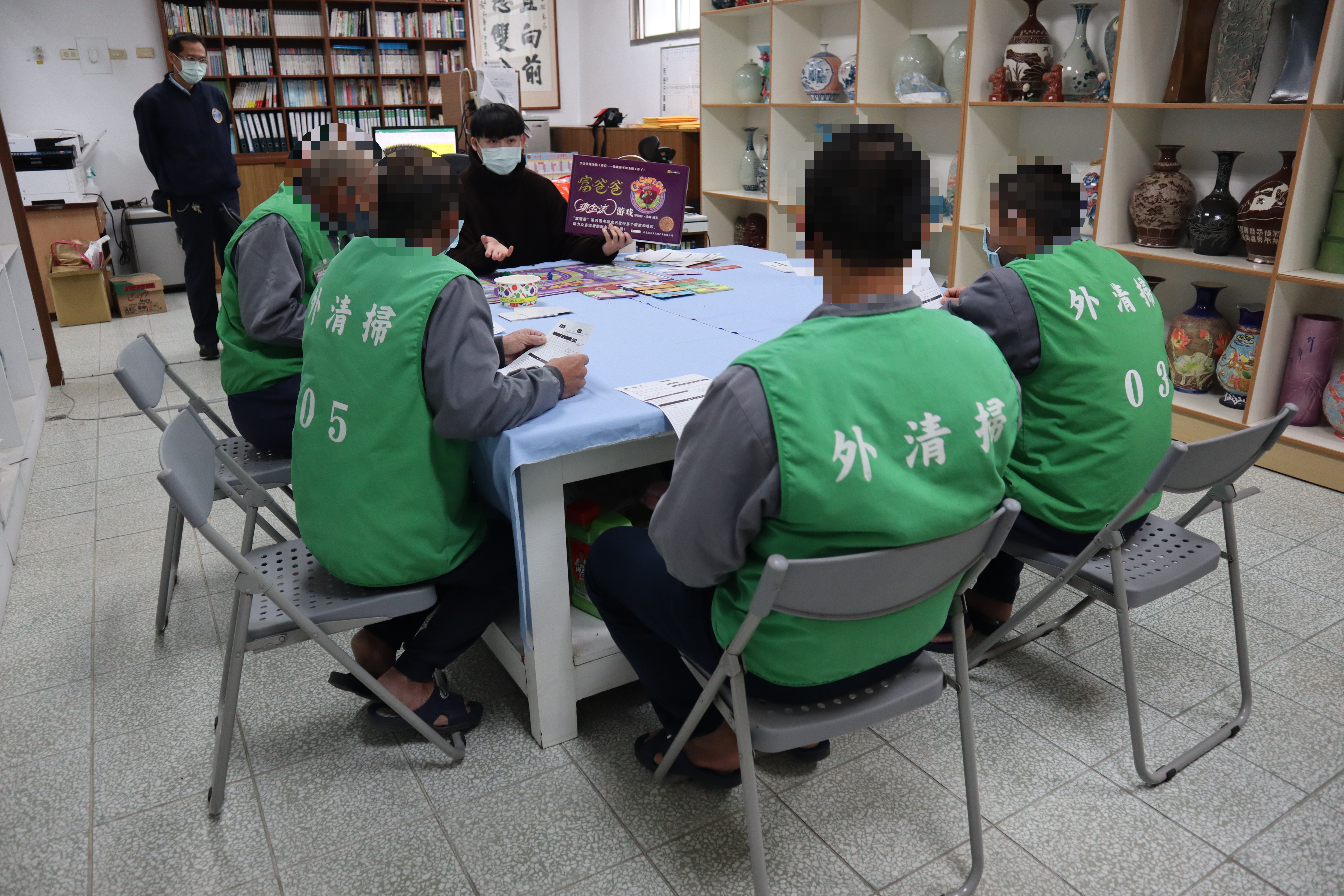 社工員介紹遊玩時需注意事項