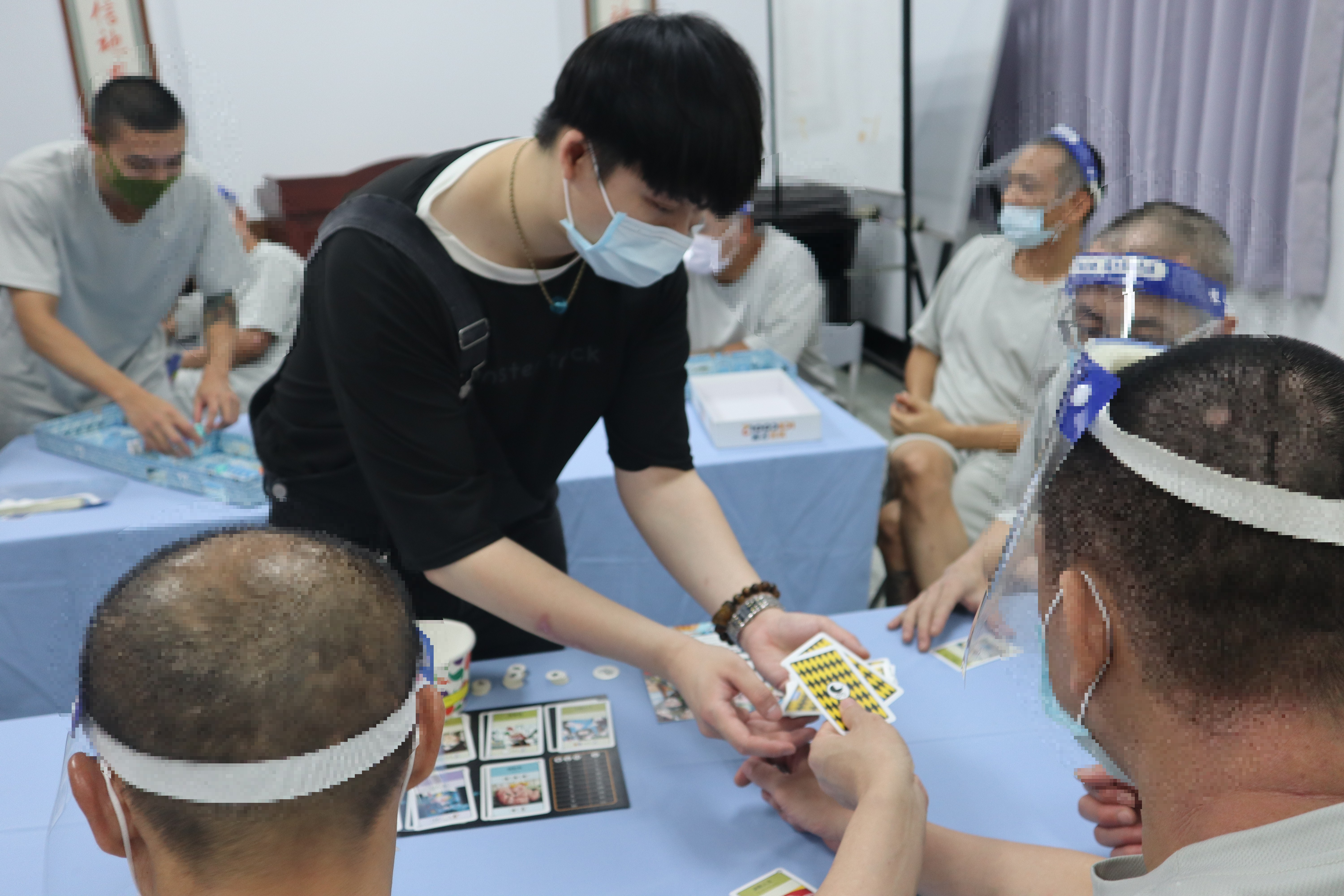 社工員介紹桌遊「CV人生履歷」的遊戲規則