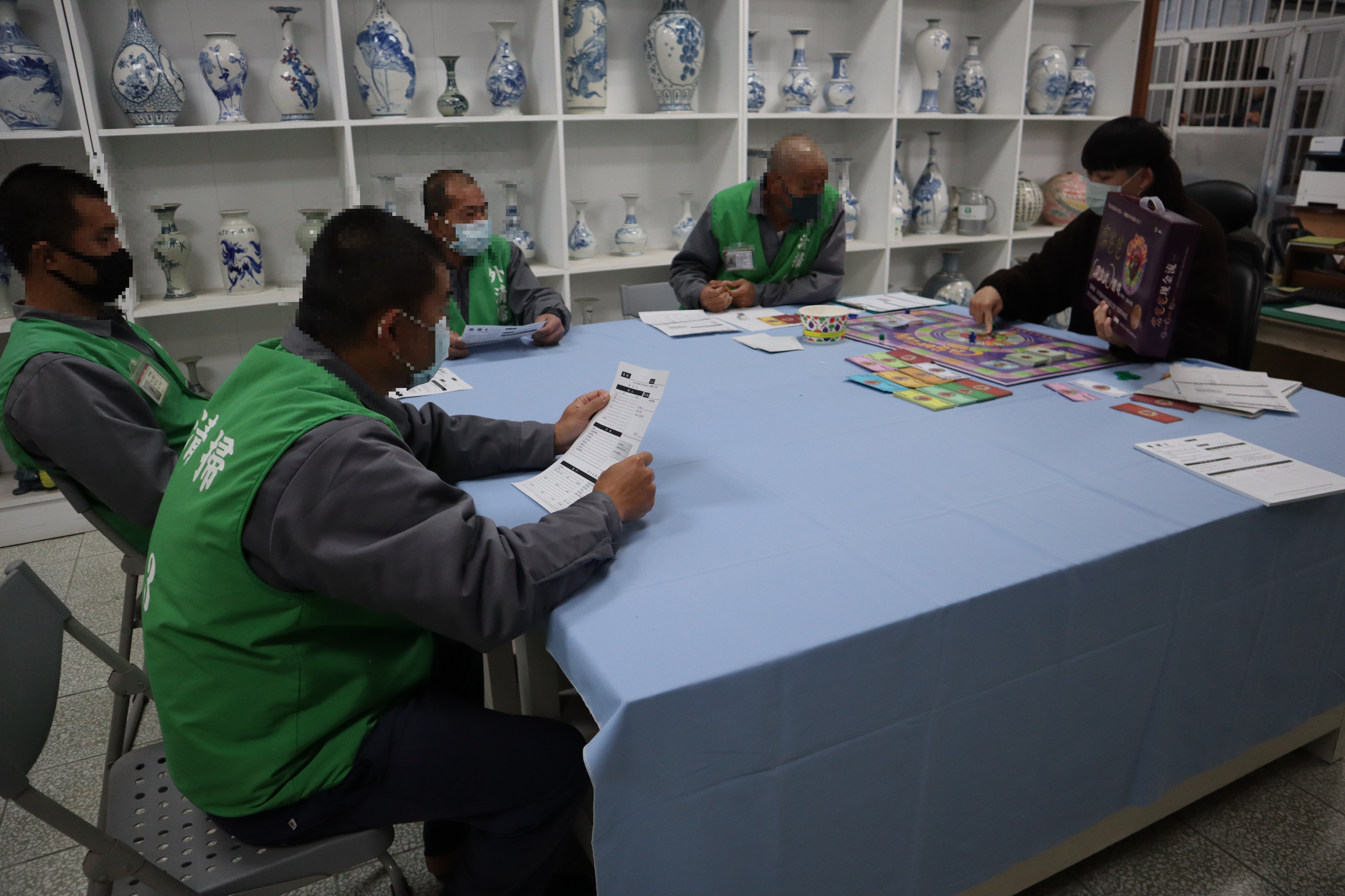Social workers introduce board games