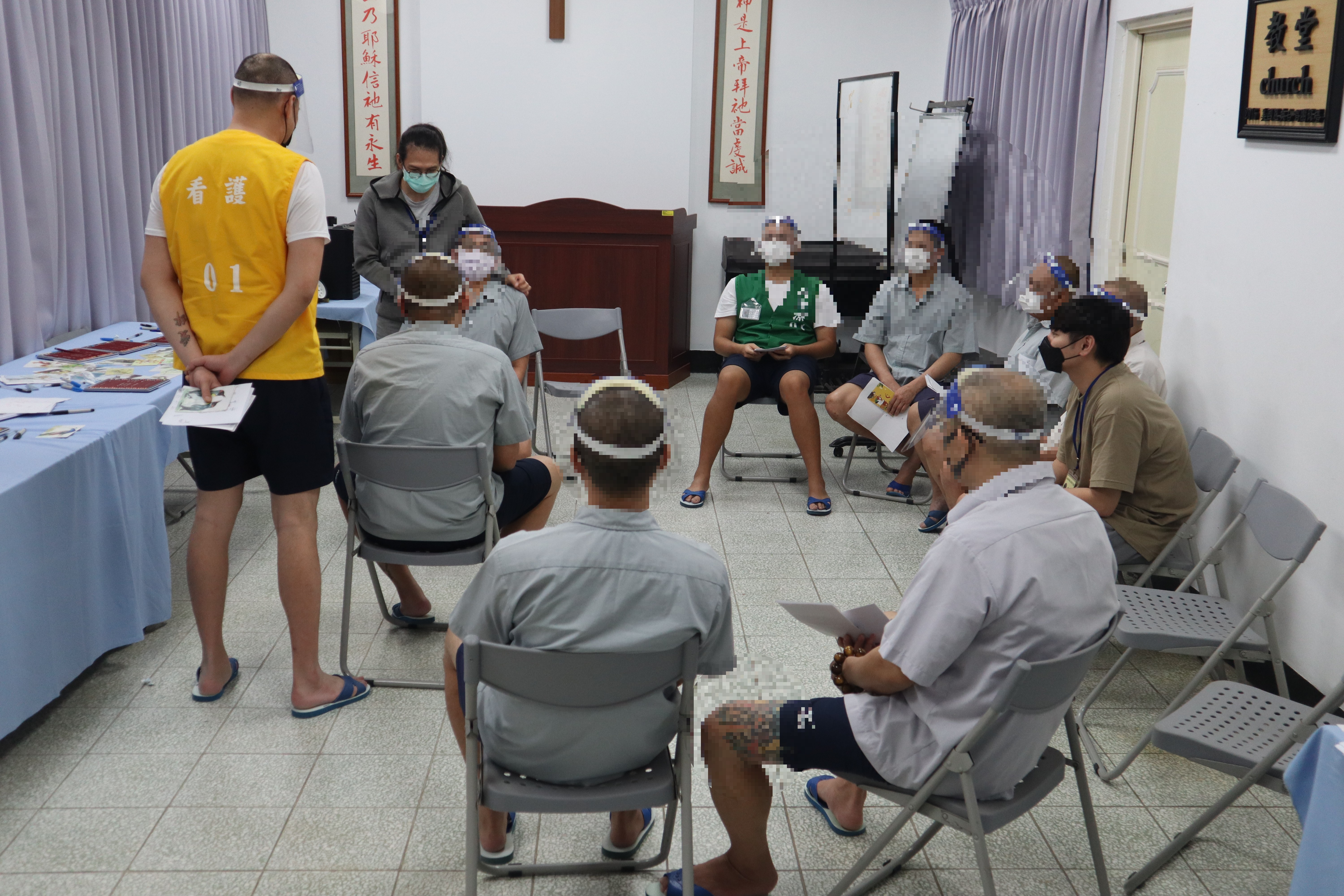 Inmates perform psychological theater performances