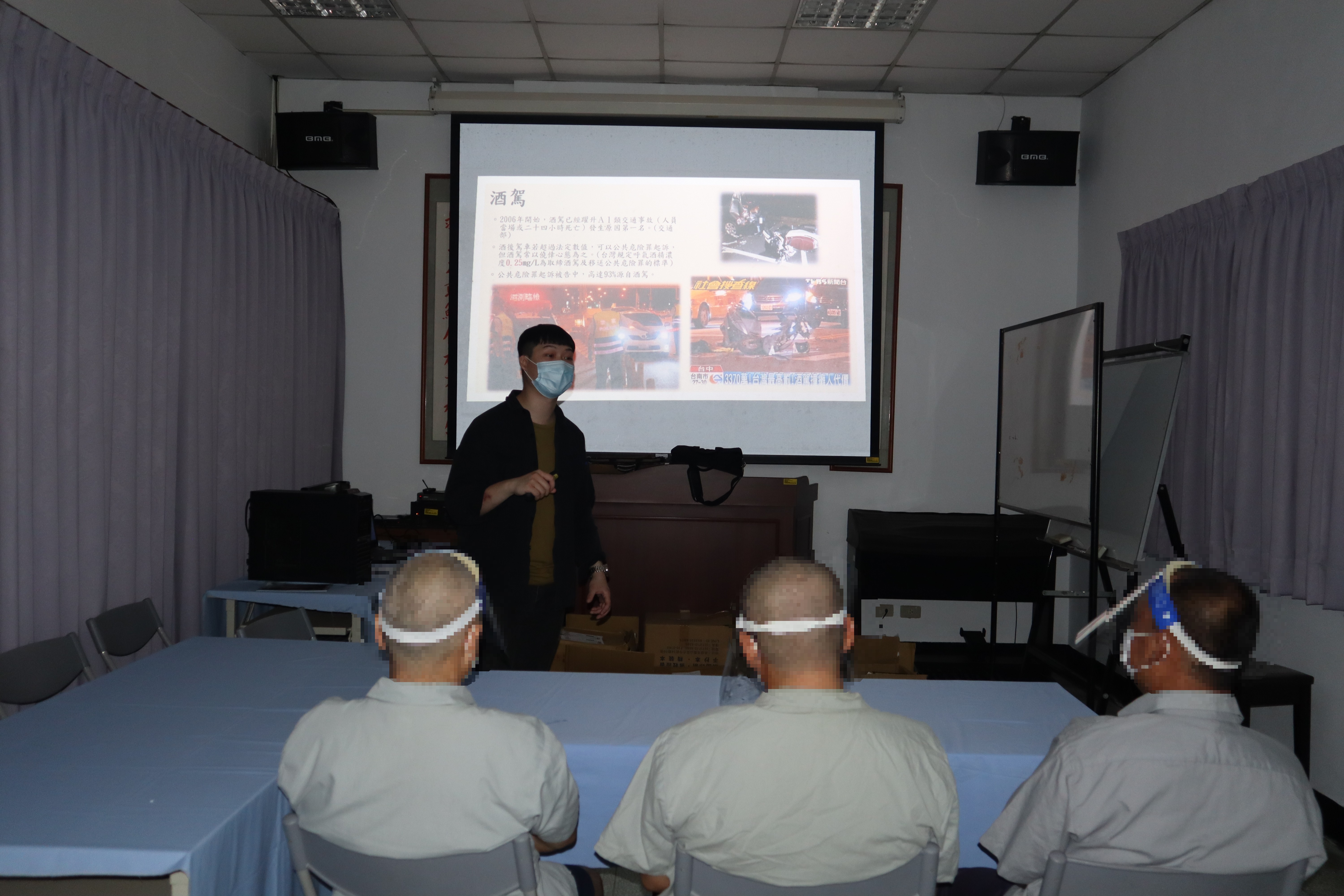 (Social worker speaks to inmates about seriousness of drunk driving)